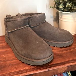 Ugh Classic Ultra Mini